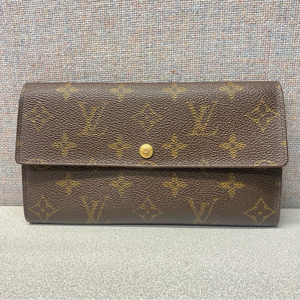 Authentic Louis Vuitton Monogram Long Wallet